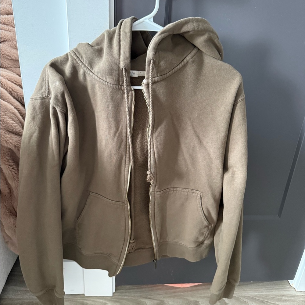 Brandy Melville zip up